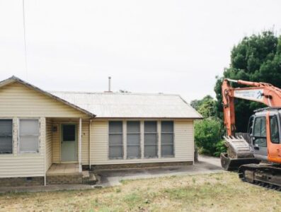 Builder fails to reveal presence of loose fill asbestos in Narrabundah house